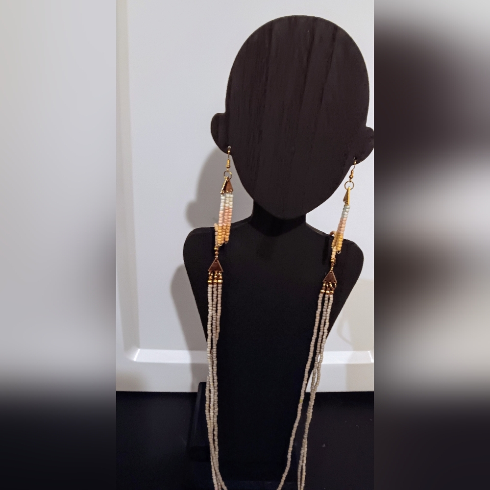BEADED NECKLACE SET
